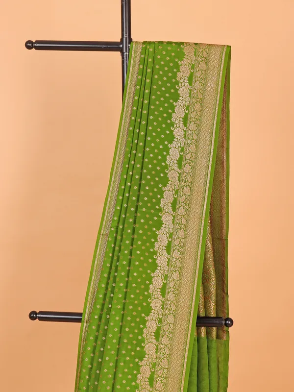 Green silk saree with contrast blouse