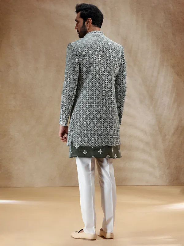 Green velvet men indowestrn set with embroidery