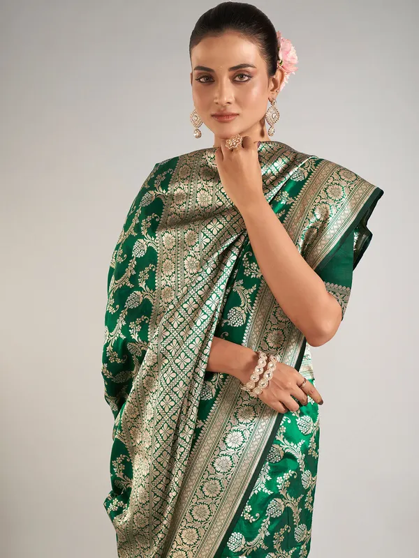 Green wedding wear saree in banarasi silk