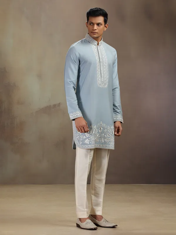 Grey banarasi silk kurta pajam with embroidery
