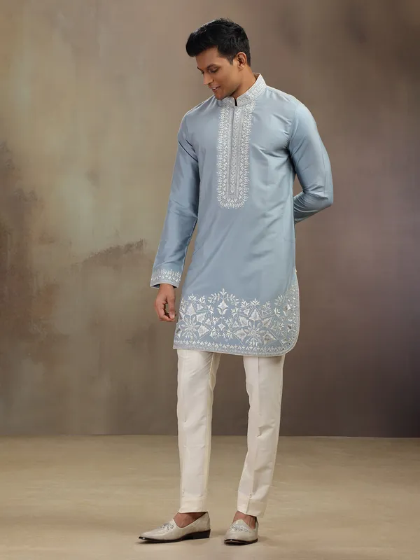 Grey banarasi silk kurta pajam with embroidery