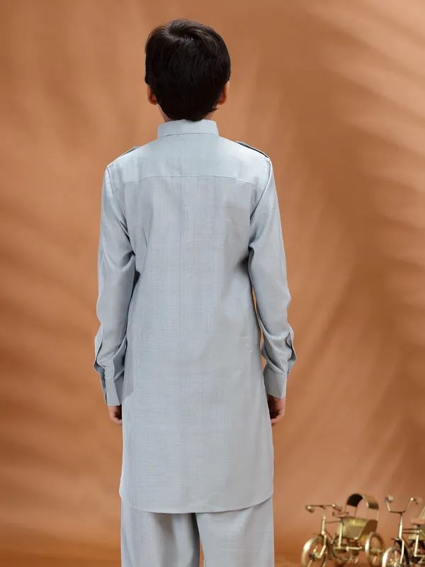 Grey cotton kurta ideal for ethnic outfits