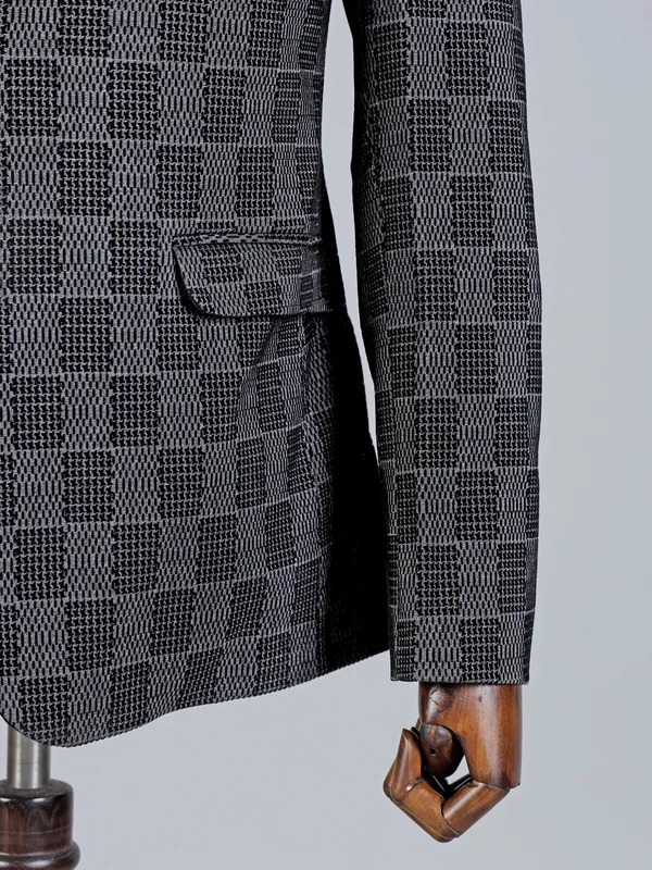 Grey cotton men blazer with textured pattern