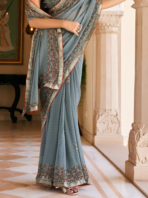 Grey georgette saree with print