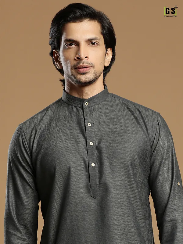 Grey hue solid cotton men kurta suit for festivals