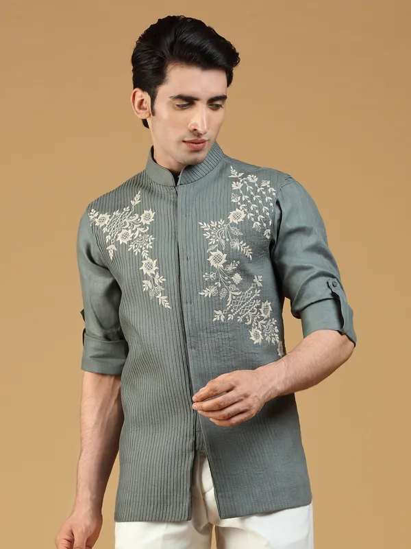 Grey linen waistcoat with shirt