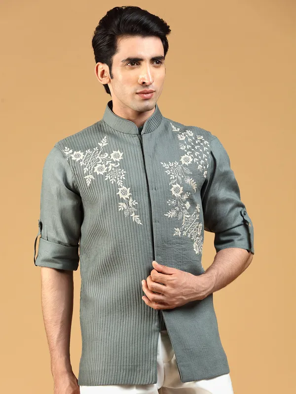 Grey linen waistcoat with shirt