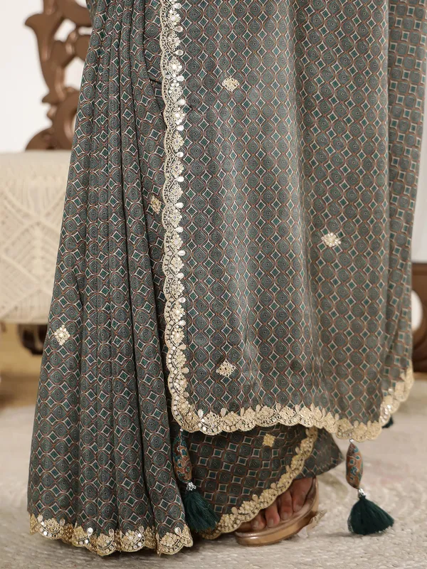 Grey printed muslin saree with ready made blouse