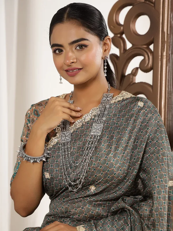 Grey printed muslin saree with ready made blouse