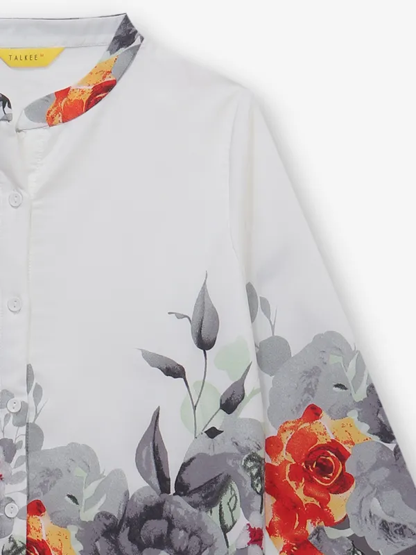 Grey silk tunic top with print