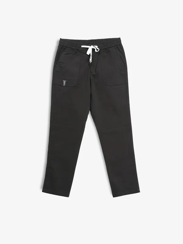 GS78 black cotton solid track pant