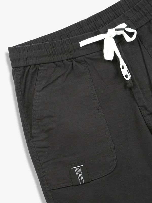 GS78 black cotton solid track pant