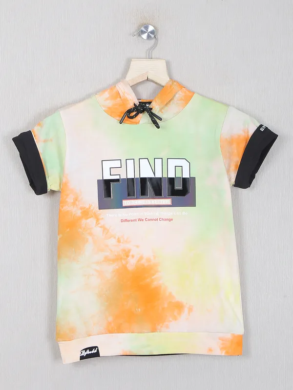 Gusto printed multi color casual wear boys t-shirt