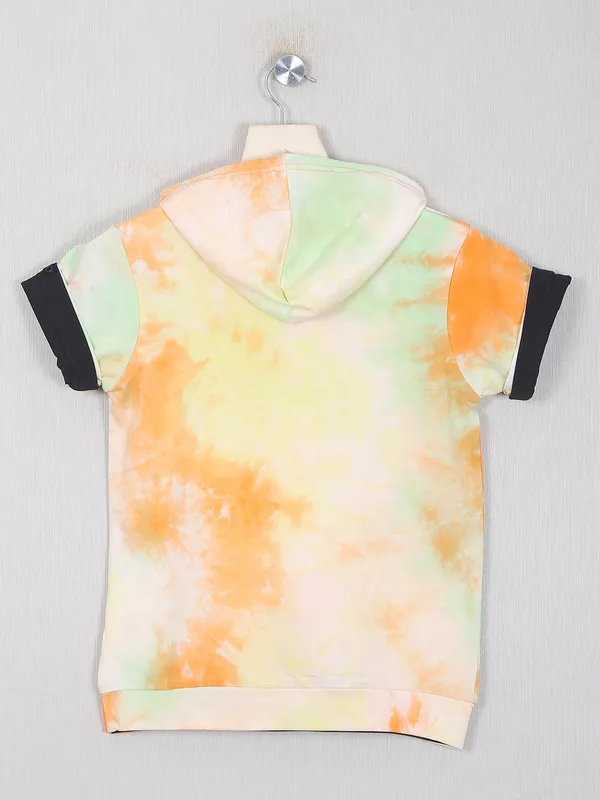 Gusto printed multi color casual wear boys t-shirt