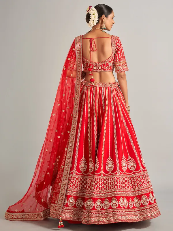Heart melting red raw silk lehenga choli
