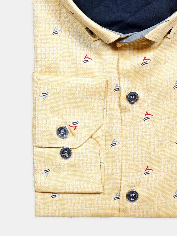 I Party yellow hued printed shirt for mens