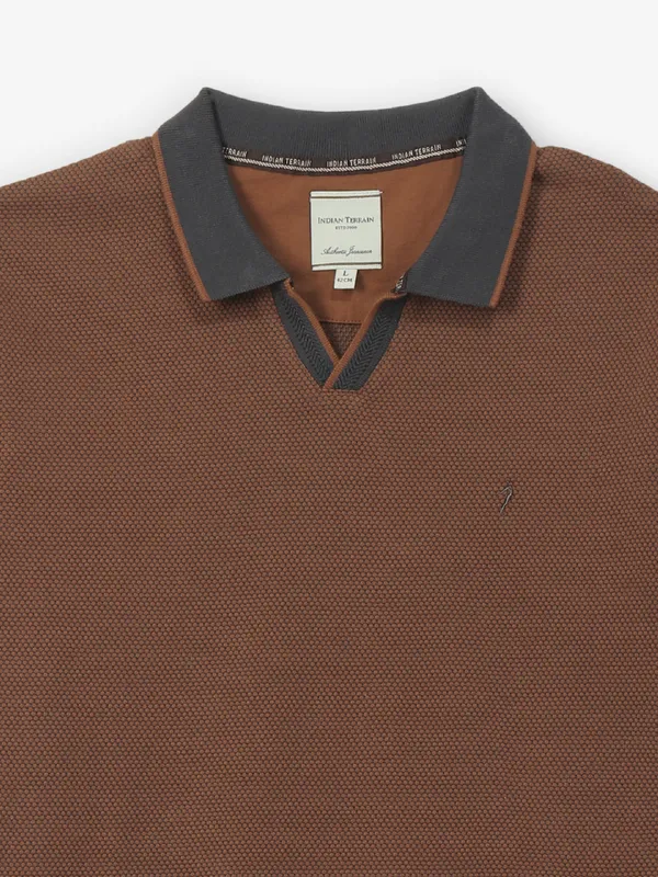 INDIAN TERRAIN brown cotton t-shirt for mens wear