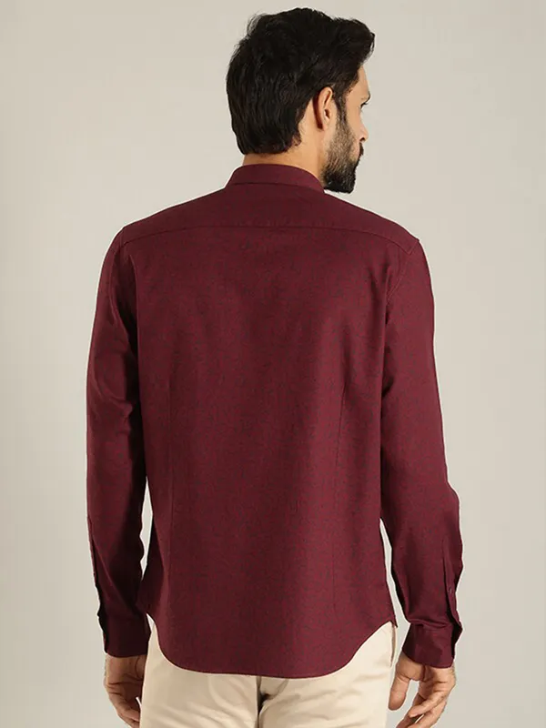 Indian Terrain cotton printed maroon shirt