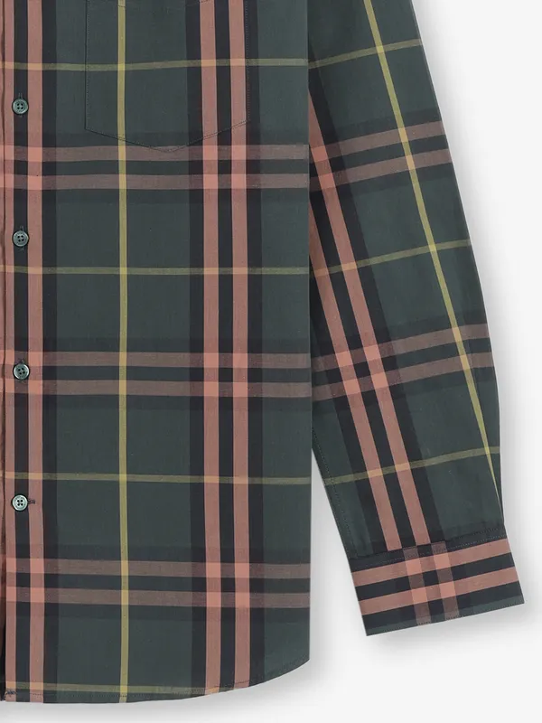 INDIAN TERRAIN dark green checks shirt for men