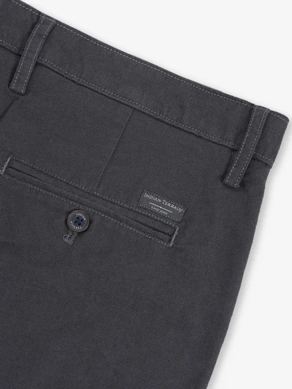 INDIAN TERRAIN dark grey solid trousers for men