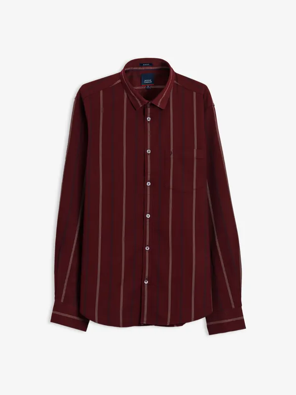 Indian Terrain maroon stripe shirt