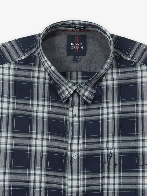 INDIAN TERRAIN navy checks shirt for men