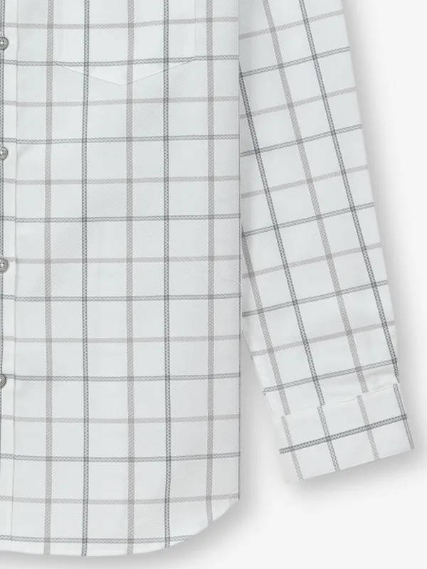 INDIAN TERRAIN white checks cotton shirt