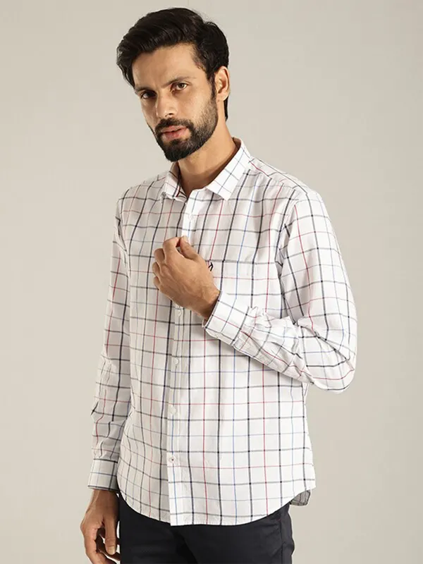 Indian Terrain white cotton checks shirt