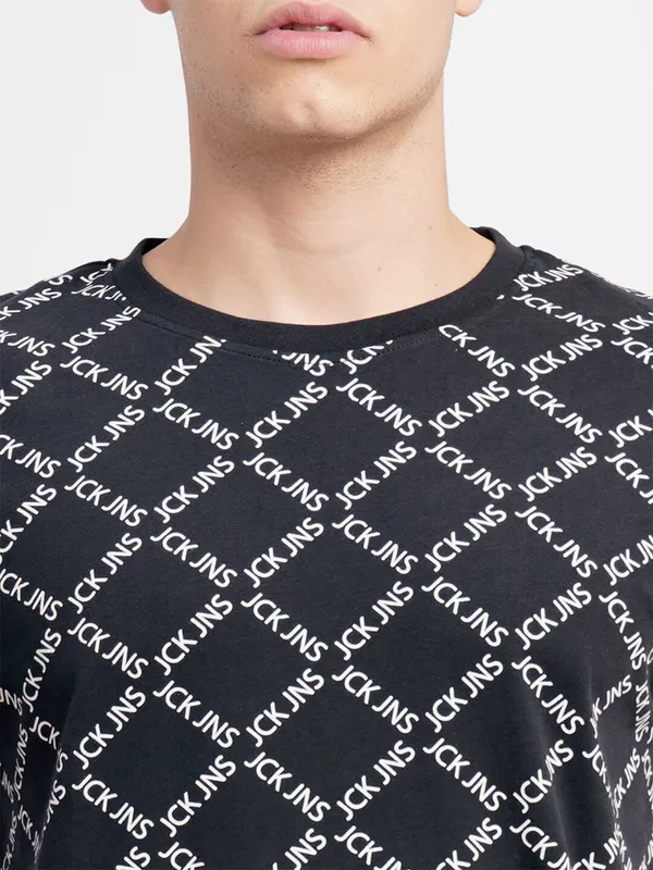 JACK&JONES black t shirt with half sleeve