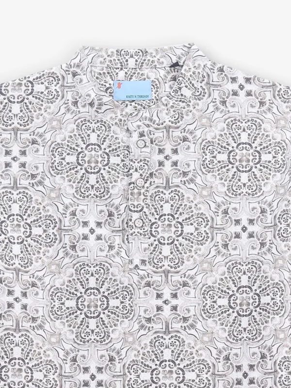 KNITS N THREADS white printed t-shirt
