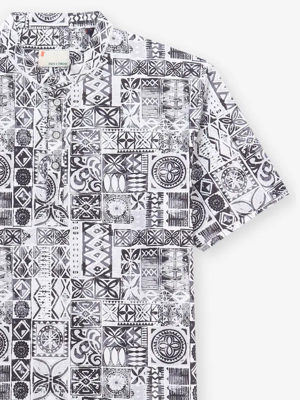 KNITS N THREADS white slim fit printed cotton t-shirt