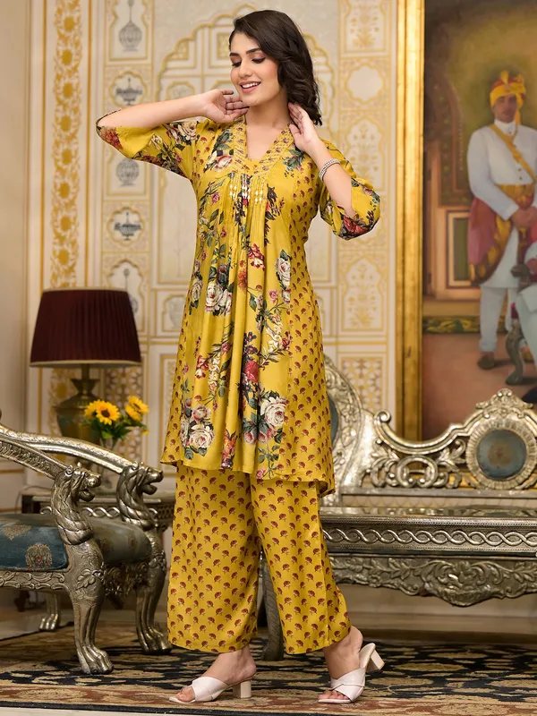 Latest beautiful mustard yellow kurti set