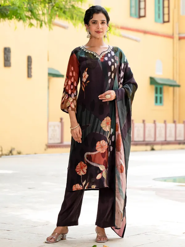 Latest beautiful wine silk printed kurti set