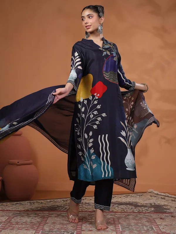 Latest black kurti set with dupatta