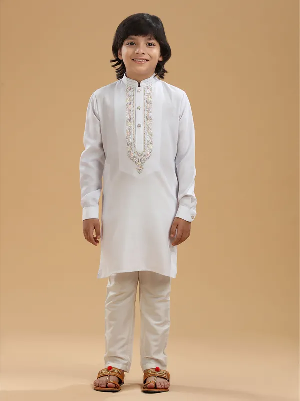 Latest white linen kurta suit