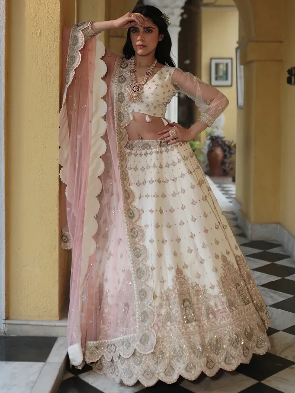 Latest cream lehenga choli for wedding
