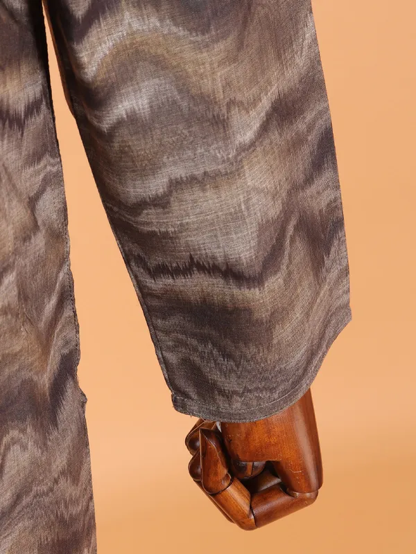 Latest brown kurta suit in cotton silk