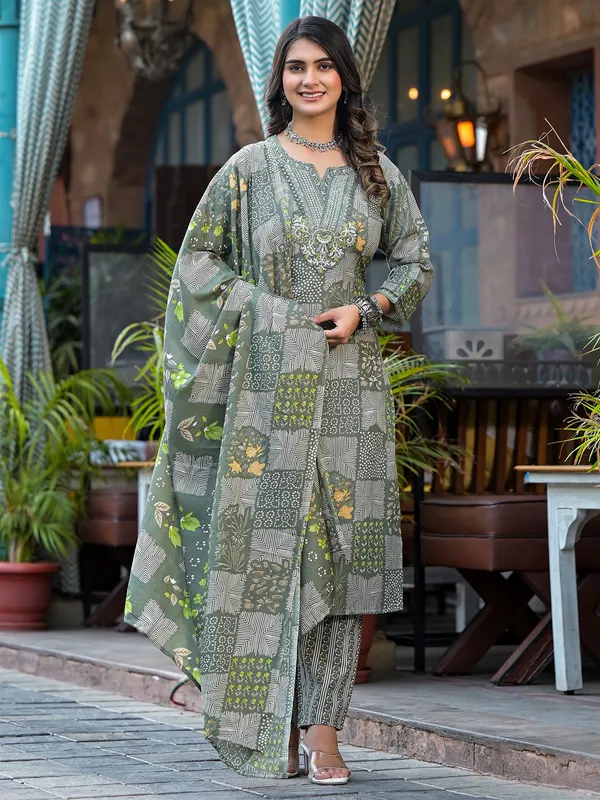 Latest green cotton printed kurti set