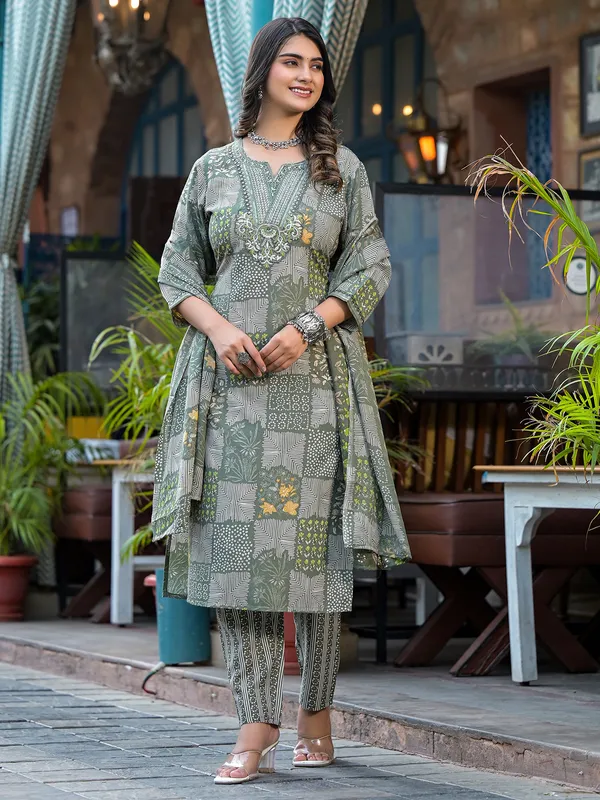 Latest green cotton printed kurti set