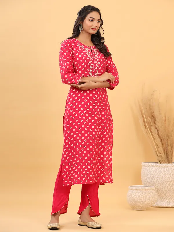Latest magenta printed kurti with pant
