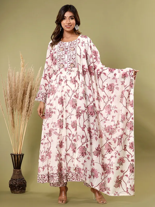 Latest pink cotton printed kurti set