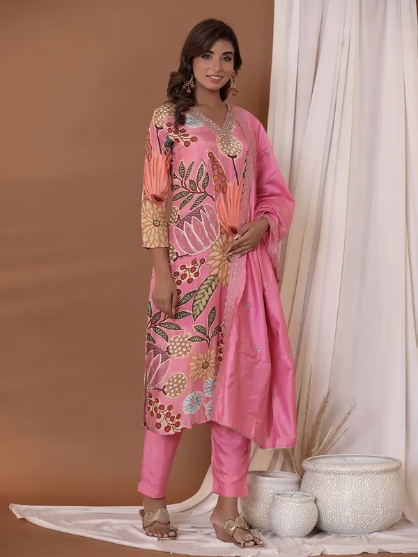 Latest silk printed kurti set in pink