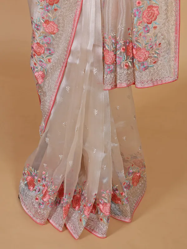 Latest white chiffon saree