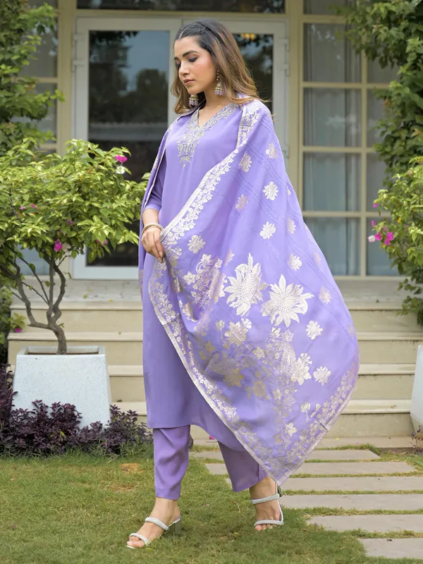 Lavender silk kurti set with zari detailing