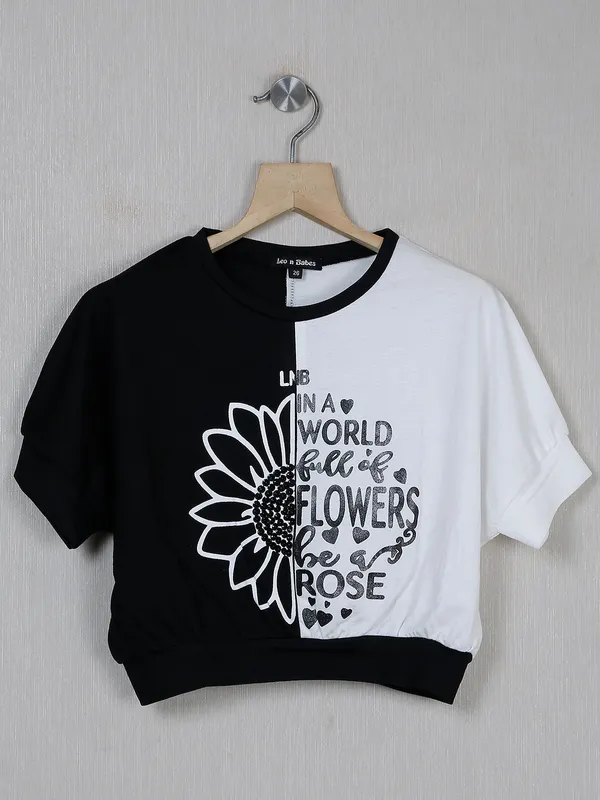 Leo n Babes black and white printed knitted top