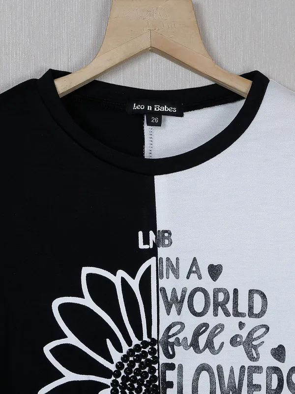 Leo n Babes black and white printed knitted top