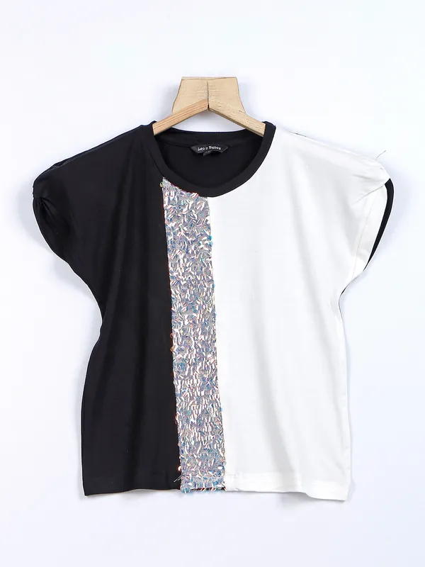 Leo n Babes cotton black and white top