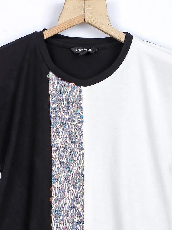 Leo n Babes cotton black and white top