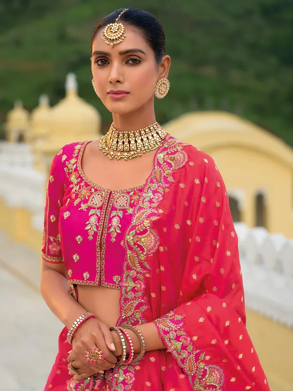 Letest red and magenta lehenga choli for wedding