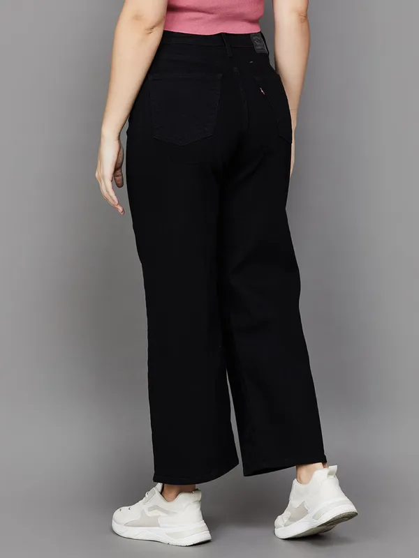 LEVIS black solid straight fit jeans